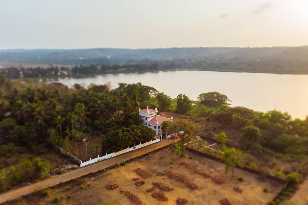 Lake View Villa Gandaulim Exterior photo